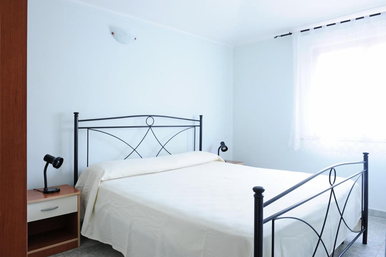 Casa Nel Vigneto Con Vista Mare Apartment Magomadas ภายนอก รูปภาพ